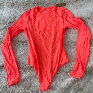Fits Everybody Long Sleeve Crew Neck Bodysuit in Neon Coral Small